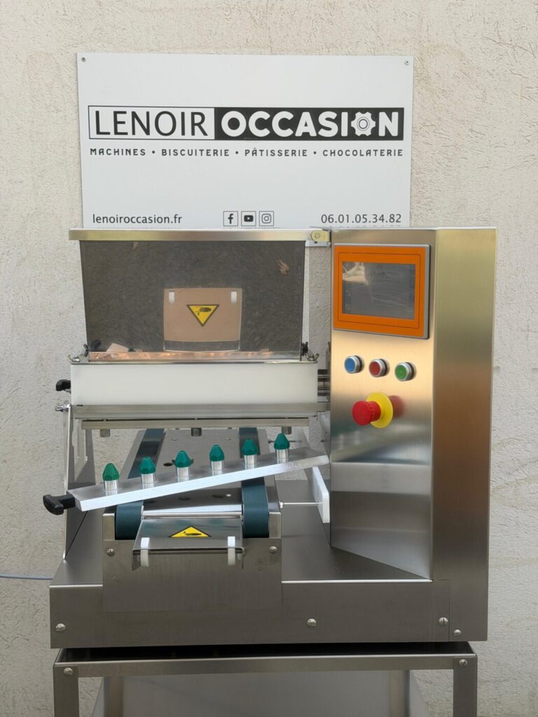 Dresseuse de pâtisserie MIMAC 2020 d'occasion en acier inoxydable pour pâtes liquides.