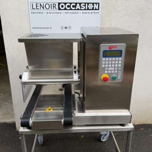 Dresseuse pâtisserie professionnelle BRAVO FAST’Y vue latérale