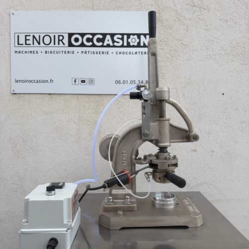 Détail du mécanisme et du levier de fonçage de la fonceuse LITTLE John Hunt Alimat Tremblay